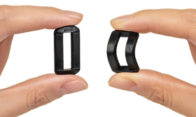 Ensemble de quatre chaussettes de sport pour chien gris avec semelles antidérapantes, légères, imperméables.