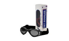 Lunettes de Soleil Élégantes pour Chien avec Protection UV Lunettes de soleil noires pour chien, protection UV, verres teintés, look stylé, ajustables et confortables.
